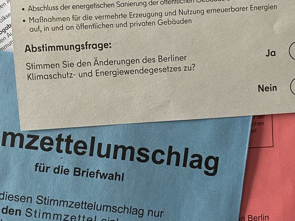  Volksentscheid über ein klimaneutrales Berlin ab 2030 / Foto: Alexander Hauk