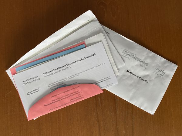  Volksentscheid über ein klimaneutrales Berlin ab 2030 / Foto: Alexander Hauk