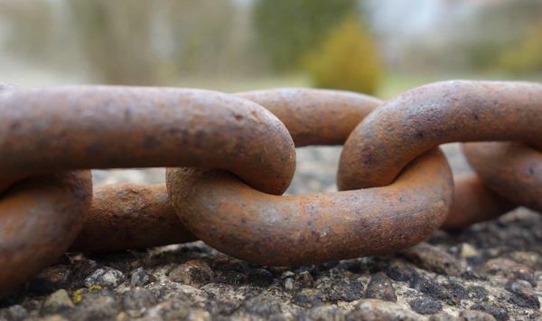 Stahlkette mit Rost
